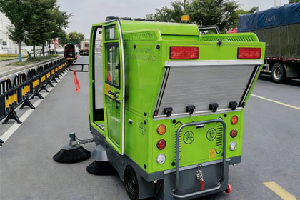 宁德时代引进莱特LT-G26型扫地车 赋能清洁升级 共创高效绿色园区